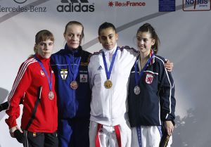 09-01-31 Championnat d'Europe à Coubertin - Emily ThOUY