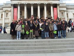 Devant_The_National_Gallery-c0fb6