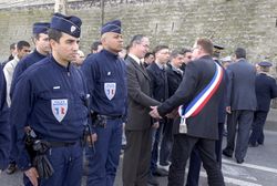 Big_image1_commemorration_policiers035_1880