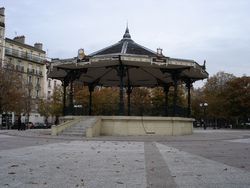 1517353